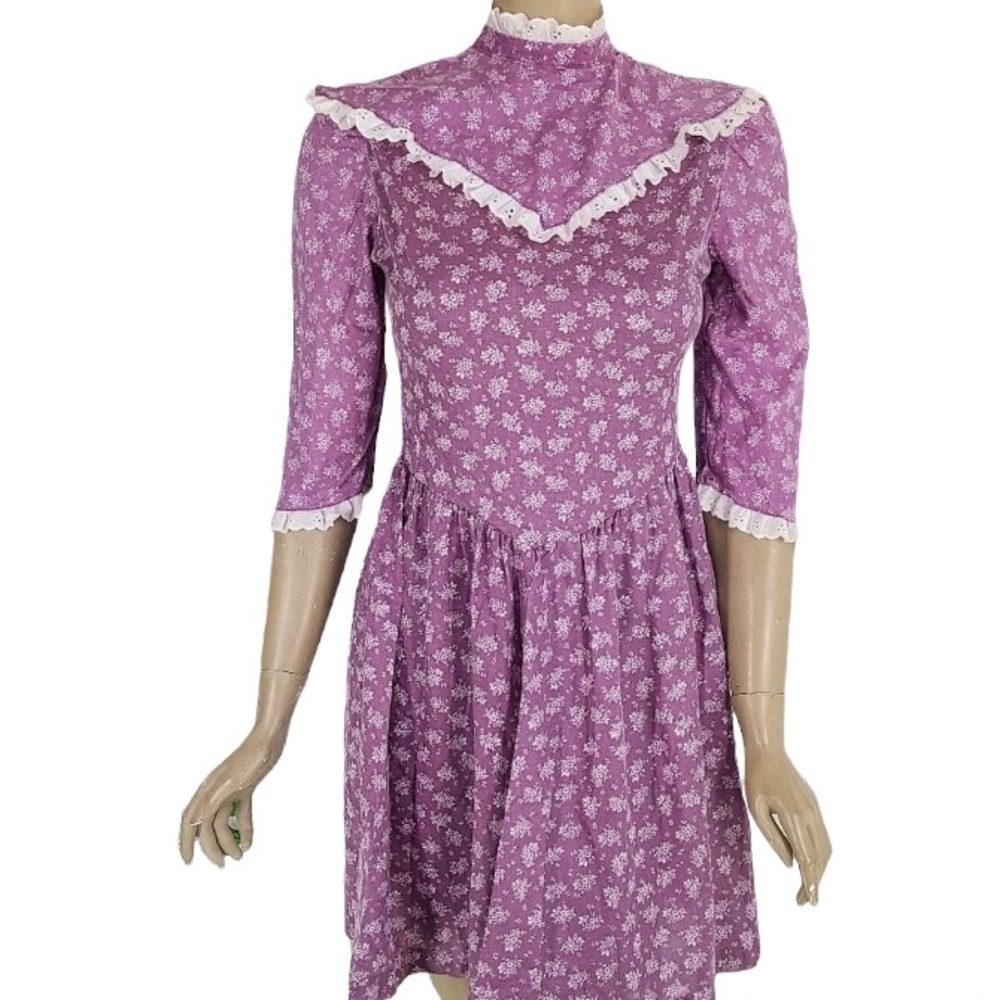 Vintage Cottage Core Prairie Dress